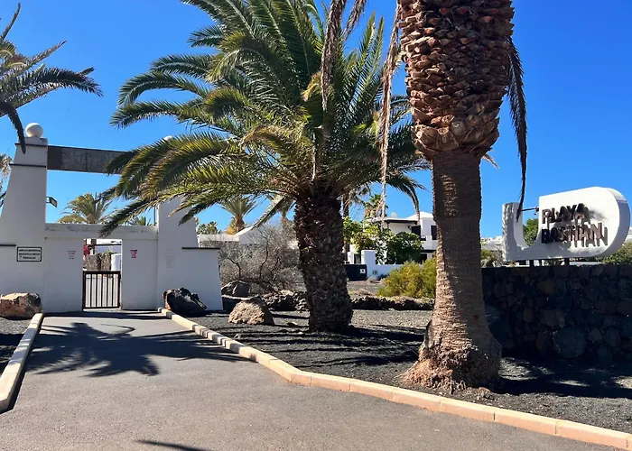 Sea View Semesterbostad